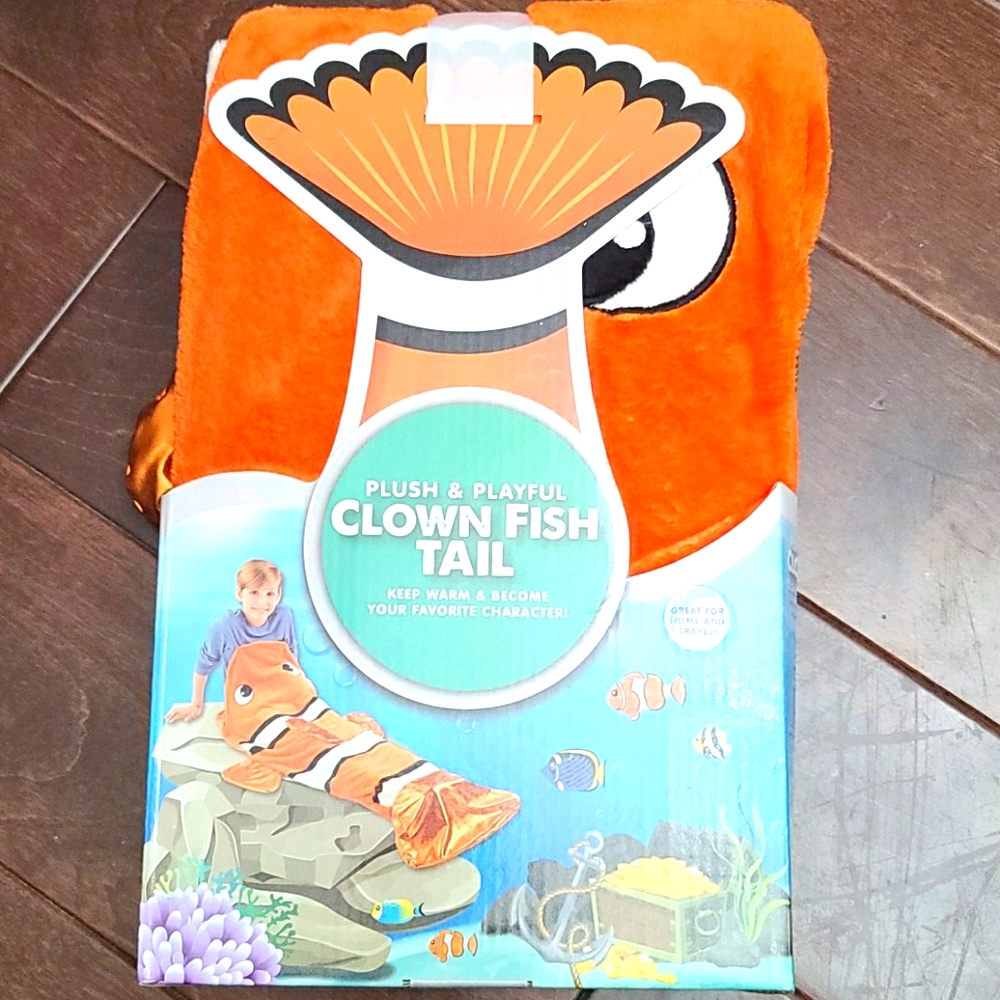 Plush  & Playful Crown Fish Tale blanket! NEW!